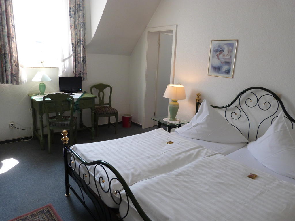 Hotel Jaegerhof Mayen Ruang foto