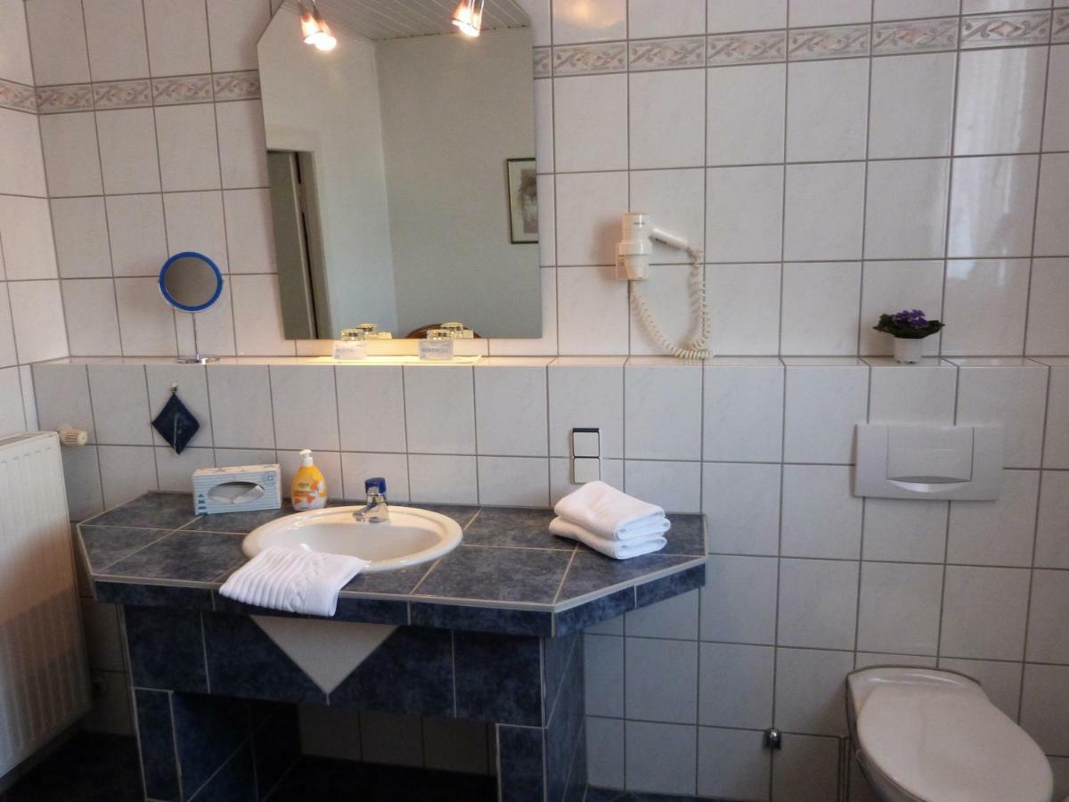 Hotel Jaegerhof Mayen Bagian luar foto