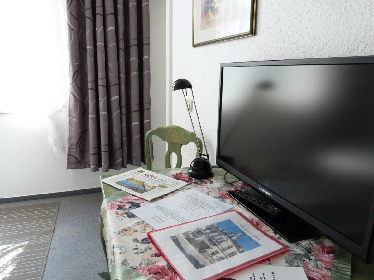 Hotel Jaegerhof Mayen Bagian luar foto